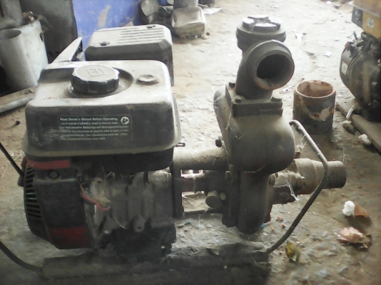 เครื่องสูบน้ำ briggs &amp; stration 4HP พร้อมปั้มสูบน้ำ