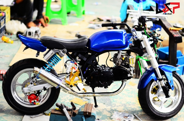 อะไหล่ !!!! ชาลี  มังกี้ กอลิล่า แต่ง  มีมากกว่า 100++ แบบ โครง cnc รวมของแต่งท่อ เบาะ เพียบ ราคาเริ่มต้น.........