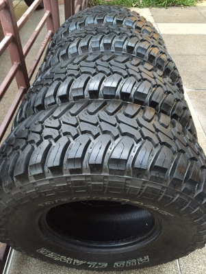 ยาง Mud Deestone 33 12.5 R15 ปลายปี13 ดอกเต็ม ไม่มีปะ ราคาไม่แพง ยาง Mud Deestone 33 12.5 R15 ปลายปี13 ดอกเต็ม ไม่มีปะ ราคาไม่แพง