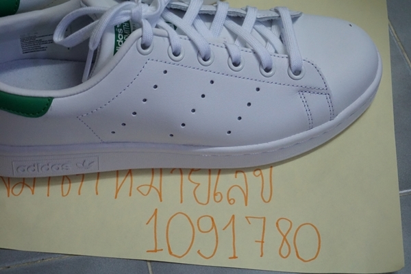 รองเท้า adidas stan smith แท้จากUSA ใหม่ยังไม่เคยใส่ US6 คนใส่เบอร์ 38 - 38.7 หรือยาว 24 ซม ใส่ได้ทั้งหญิงและชาย 3600 บาท