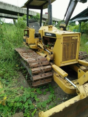 KOMATSU D2-5
