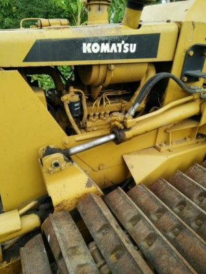KOMATSU D2-5