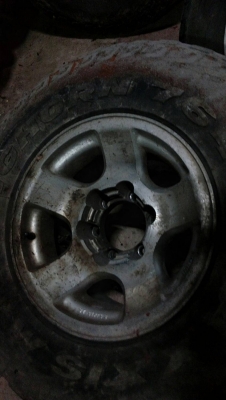 ล้อแม็คเก่าเก็บ...ขายเหมาราคาถูกๆกันไปเลย ล้อแม็คเก่าเก็บ...ขายเหมาราคาถูกๆกันไปเลย