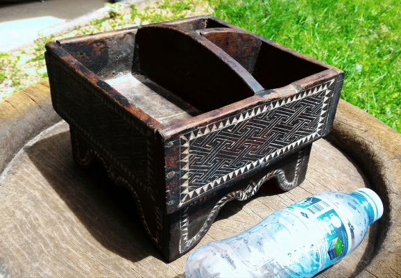 เชี่ยนหมากโบราณ อายุมากกว่า 80ปี ลงรักสีฝุ่นเดิมๆ คราบเก่าตามยุค มีชิ้นเดียวในโลก เป็นของหายาก