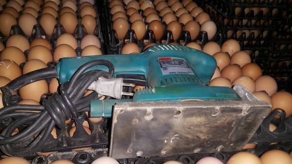 ขายเครื่องขัดกระดาษทรายแบบสั่น makita bo3700