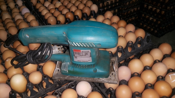 ขายเครื่องขัดกระดาษทรายแบบสั่น makita bo3700