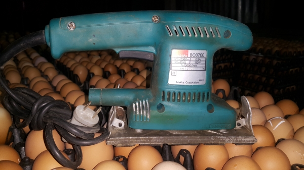 ขายเครื่องขัดกระดาษทรายแบบสั่น makita bo3700