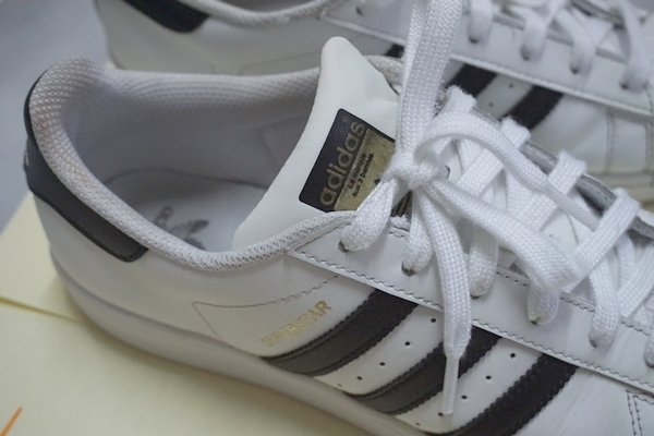 ขายรองเท้าแท้100\% จากUS  adidas stan smith สีเขียว มือหนึ่ง และ adidas superstar มือสอง ไซส์ US6 / UK5.5 / EU38.7 / JP240 (ใครใส่รองเท้าไซส์ 38-38.7 หรือเท้ายาว 24ซม. สามารถใส่ได้)