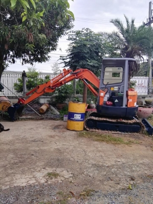 ขาย แมคโฮ HITACHI รุ่น30UR