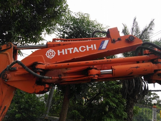 ขาย แมคโฮ HITACHI รุ่น30UR