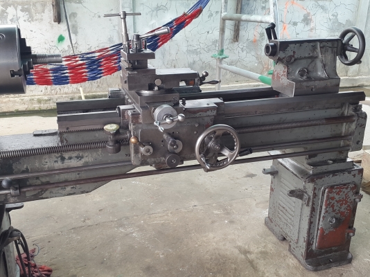 เครื่องกลึง ต้าชิง 1000 บี 3 เพลา เกียร์บล็อก เครื่องเงียบ สีสวยเดิมๆๆ พร้อมใช้งาน ด่วนๆๆ 87,000