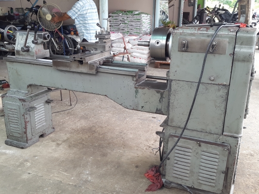 เครื่องกลึง ต้าชิง 1000 บี 3 เพลา เกียร์บล็อก เครื่องเงียบ สีสวยเดิมๆๆ พร้อมใช้งาน ด่วนๆๆ 87,000