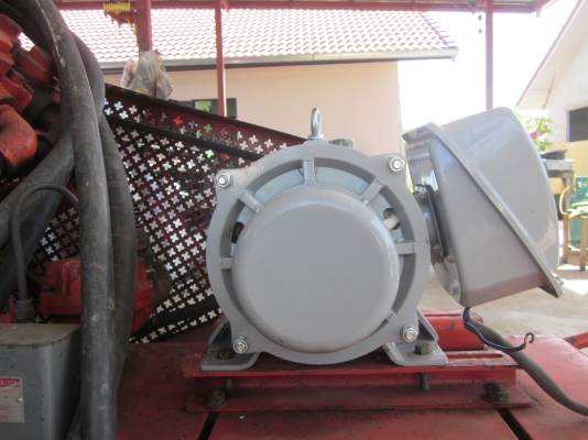 ขายมอเตอร์ 3 แรง ไฟบ้าน 220 สภาพใหม่ พร้อมใช้งาน