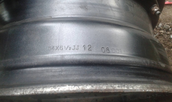 กะทะบรรทุกเพลาเดิม  ดีแมค ขอบ14  6 รู 114 มือสอง 2 อัน ขาย 2500 บาท