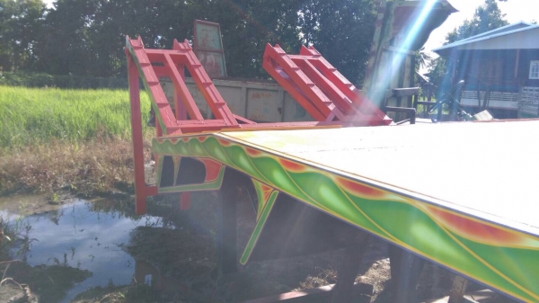 ขายหางเทเลอร์รถเกี่ยวต่อมาใหม่ แชสซีกว้าง 85 ซม ช่วงยาว 6.80 เมตร ขายหางเทเลอร์รถเกี่ยวต่อมาใหม่ แชสซีกว้าง 85 ซม ช่วงยาว 6.80 เมตร