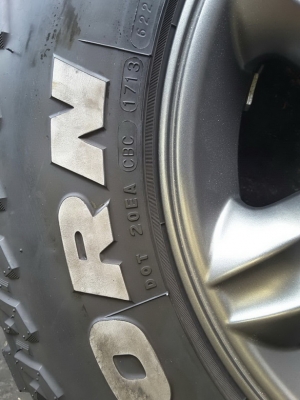 Max เล็บเหยี่ยว + Maxxis MT 265/75/16 ปี13 Max เล็บเหยี่ยว + Maxxis MT 265/75/16 ปี13