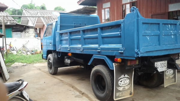 รถดั้มพ์