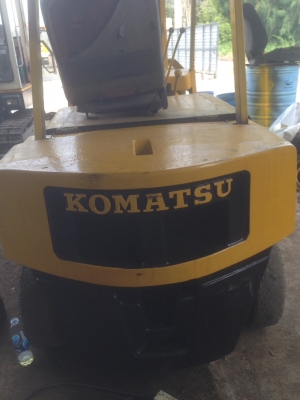 รถ forklift komatsu 7 FD25