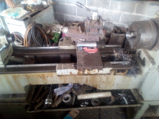 เครื่องกลึง 5 ฟุต ต้าชิง เกียร์ บล็อก 3 เพลา ไฟ 2 เฟส รู 2.2 เครื่องกลึง 5 ฟุต ต้าชิง เกียร์ บล็อก 3 เพลา ไฟ 2 เฟส รู 2.2