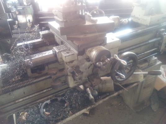 เครื่องกลึง 5 ฟุต ต้าชิง เกียร์ บล็อก 3 เพลา ไฟ 2 เฟส รู 2.2 เครื่องกลึง 5 ฟุต ต้าชิง เกียร์ บล็อก 3 เพลา ไฟ 2 เฟส รู 2.2