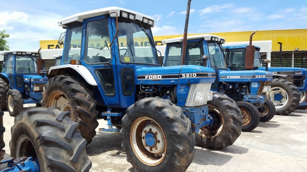 ฟอร์ดตระกูล 10 (5610/6610/7610/7810) ฟอร์ดตระกูล 10 (5610/6610/7610/7810)