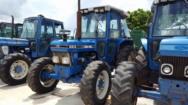 ฟอร์ดตระกูล 10 (5610/6610/7610/7810) ฟอร์ดตระกูล 10 (5610/6610/7610/7810)