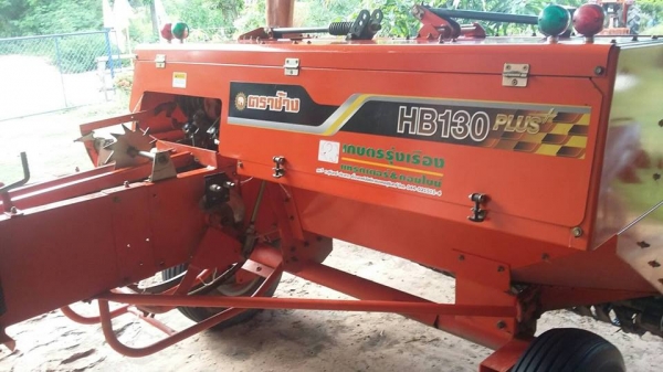 ขายเครื่องอัดฟาง KUBOTA ตราช้าง ปี58 สภาพดีมาก เอกสารใบอินวอย ราคา255,000 สนใจโทร 090-8588220คุณนะ 093-3258446คุณบิว หรือเข้าดูสินค้าอื่นๆได้ที่ www.narong2truck.com หรือ www.truck.in.th/498 หรือเพจFacebook ณรงค์ ซื้อขายรถมือสอง (เว็บไซต์ส่วนตัว) หรือFace