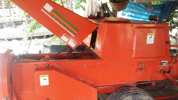 ขายเครื่องอัดฟาง KUBOTA ตราช้าง ปี58 สภาพดีมาก เอกสารใบอินวอย ราคา255,000 สนใจโทร 090-8588220คุณนะ 093-3258446คุณบิว หรือเข้าดูสินค้าอื่นๆได้ที่ www.narong2truck.com หรือ www.truck.in.th/498 หรือเพจFacebook ณรงค์ ซื้อขายรถมือสอง (เว็บไซต์ส่วนตัว) หรือFace