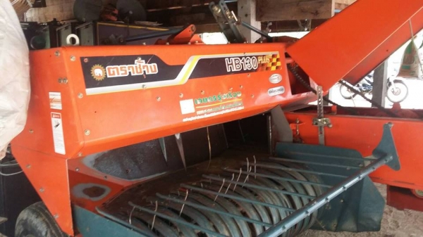 ขายเครื่องอัดฟาง KUBOTA ตราช้าง ปี58 สภาพดีมาก เอกสารใบอินวอย ราคา255,000 สนใจโทร 090-8588220คุณนะ 093-3258446คุณบิว หรือเข้าดูสินค้าอื่นๆได้ที่ www.narong2truck.com หรือ www.truck.in.th/498 หรือเพจFacebook ณรงค์ ซื้อขายรถมือสอง (เว็บไซต์ส่วนตัว) หรือFace