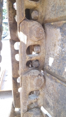 ขายโซ่พร้อมแผ่น รถแทรกเตอร์ D-5 ตีนไก่ แผ่นยาว 50 ซม.   สภาพสวย ตามสภาพนี้เลยครับ ขายไม่แพง