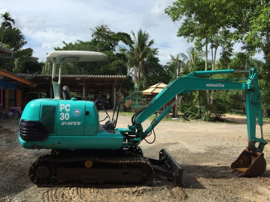 ขายรถขุดเล็ก แบคโครเล็กkomatsu pc30-7สภาพดีพร้อมทำงาน