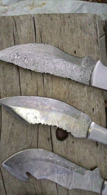 ขายมีด ดามัสกัสใหม่แท้ๆถูกๆของสะสมนำเข้าไม่มีซ้ำกันสักเล่มมีอย่างละเล่มในโลก