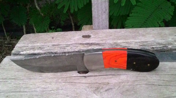 ขายมีด ดามัสกัสใหม่แท้ๆถูกๆของสะสมนำเข้าไม่มีซ้ำกันสักเล่มมีอย่างละเล่มในโลก