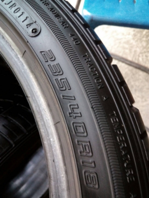235/40R18 FALKEN ปี14 มี 2 เส้น tel.081-4273941 ไอดีไลน์ 0814273941 235/40R18 FALKEN ปี14 มี 2 เส้น tel.081-4273941 ไอดีไลน์ 0814273941