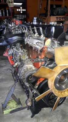 เครื่องยนต์อีซูสุ6SD1#240แรงม้านางฟ้าสวยมากครับ มีเลขเครื่องพร้อมอุปกรณ์ครบสมบูรณ์