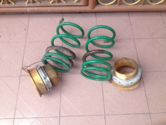 สปริงหลัง TEIN พร้อมตัวปรับเกลียวไม่ทราบรุ่นเก่าญี่ปุ่นสภาพตามรูป สปริงหลัง TEIN พร้อมตัวปรับเกลียวไม่ทราบรุ่นเก่าญี่ปุ่นสภาพตามรูป