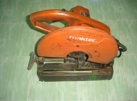 ขายแท่นตัดไฟเบอร์ 14 นิ้ว 2,000 วัตต์ Maktec รุ่น MT240