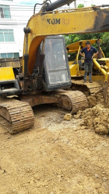 ขายkomatsu PC 120 รุ่น3