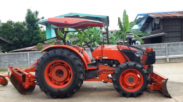 ขายรถไถ คูโบต้า M7040  ปี 56