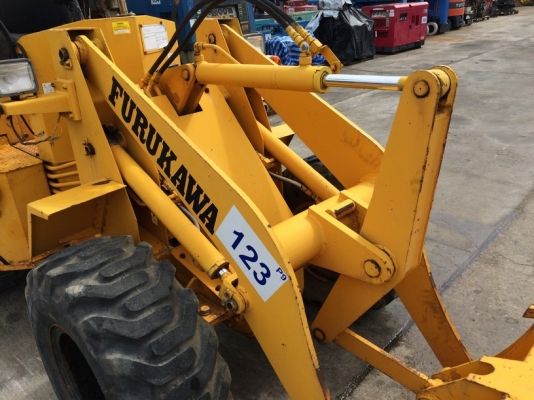 Furukawa FL30-1 บุ้งกี๋ 0.3 คิว (เทียบเท่า WA30-5) นำเข้าจากญี่ปุ่น ถึงไทยแล้วครับ