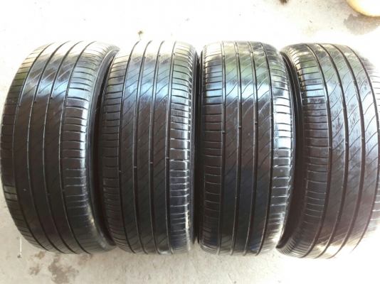 ยางMICHELIN รุ่น PRIMACY.3ST 205 55R16 ลงพื้นปลายปี2015 ภาพสวยมากๆ ดอกเยอะมากๆคุ้มสุดๆไม่แพงใช้อีกนาน