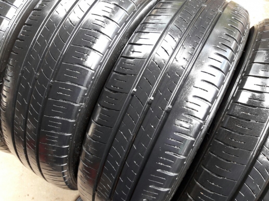 ยางDUNLOP 185 65R15 ปี2015 สภาพสวยมากๆ ดอกเยอะมากๆถูกมากๆใช้อีกนาน