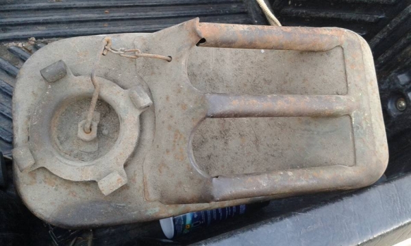 ถังน้ำมันเหล็ก