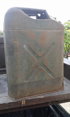 ถังน้ำมันเหล็ก