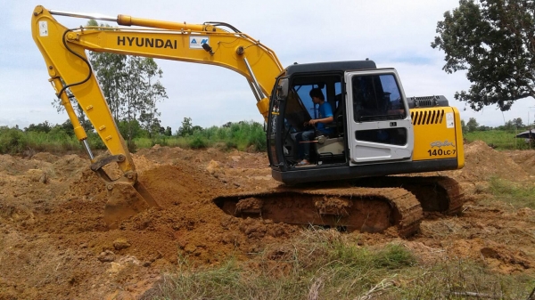 ขาย แบคโฮ HYUNDAI 140LC-7 ปี 2554 รถสวยเดิมทุกอย่าง เอกสารเล่มทะเบียนครบ