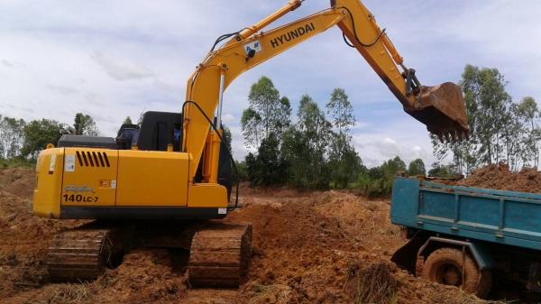 ขาย แบคโฮ HYUNDAI 140LC-7 ปี 2554 รถสวยเดิมทุกอย่าง เอกสารเล่มทะเบียนครบ