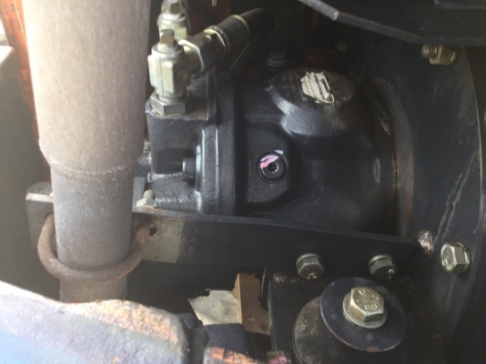 ต้องการขายรถขุดดิน