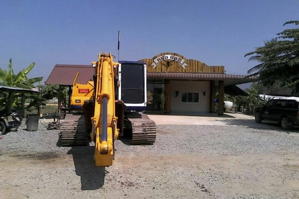 ขายดาวน์320,000 KOMATSU PC200-6 สภาพสวยพร้อมใช้งาน ส่งงวดเดือนละ16,700 เหลืออีก40งวด สนใจโทร 090-8588220คุณนะ 093-3258446คุณบิว หรือเข้าดูสินค้าอื่นๆได้ที่ www.narong2truck.com หรือ www.truck.in.th/498 หรือเพจFacebook ณรงค์ ซื้อขายรถมือสอง (เว็บไซต์ส่วนตั