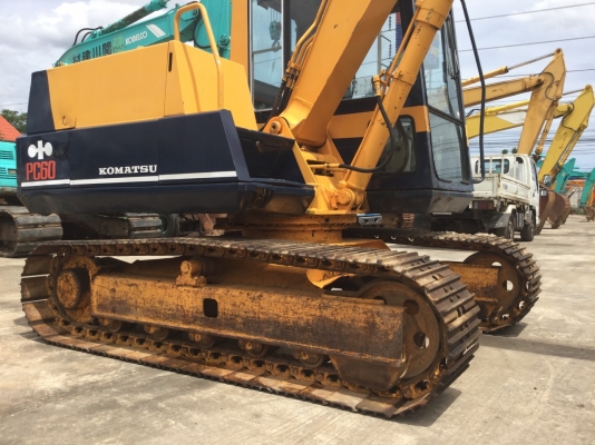 ต้องการขายรถขุดดิน