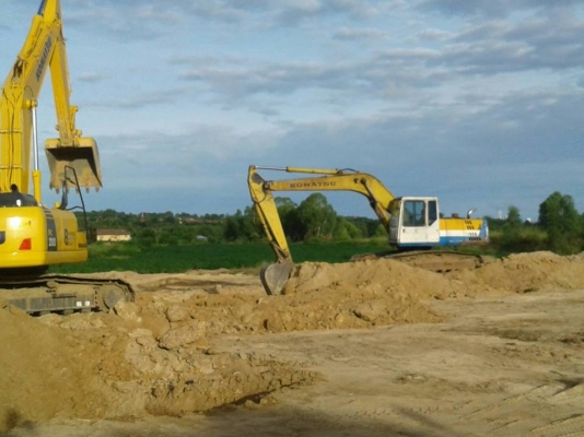 ขายรถขุดแบ็คโค PC200-5เอกสารเล่มทะเบียน ช่วงล่างดี เอวแน่นบูมสวย จัดไฟแนนซ์ได้ เครื่อง 6BD1